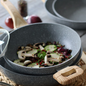 Sauteuse avec couvercle en aluminium 28cm - tous feux CANNELLE