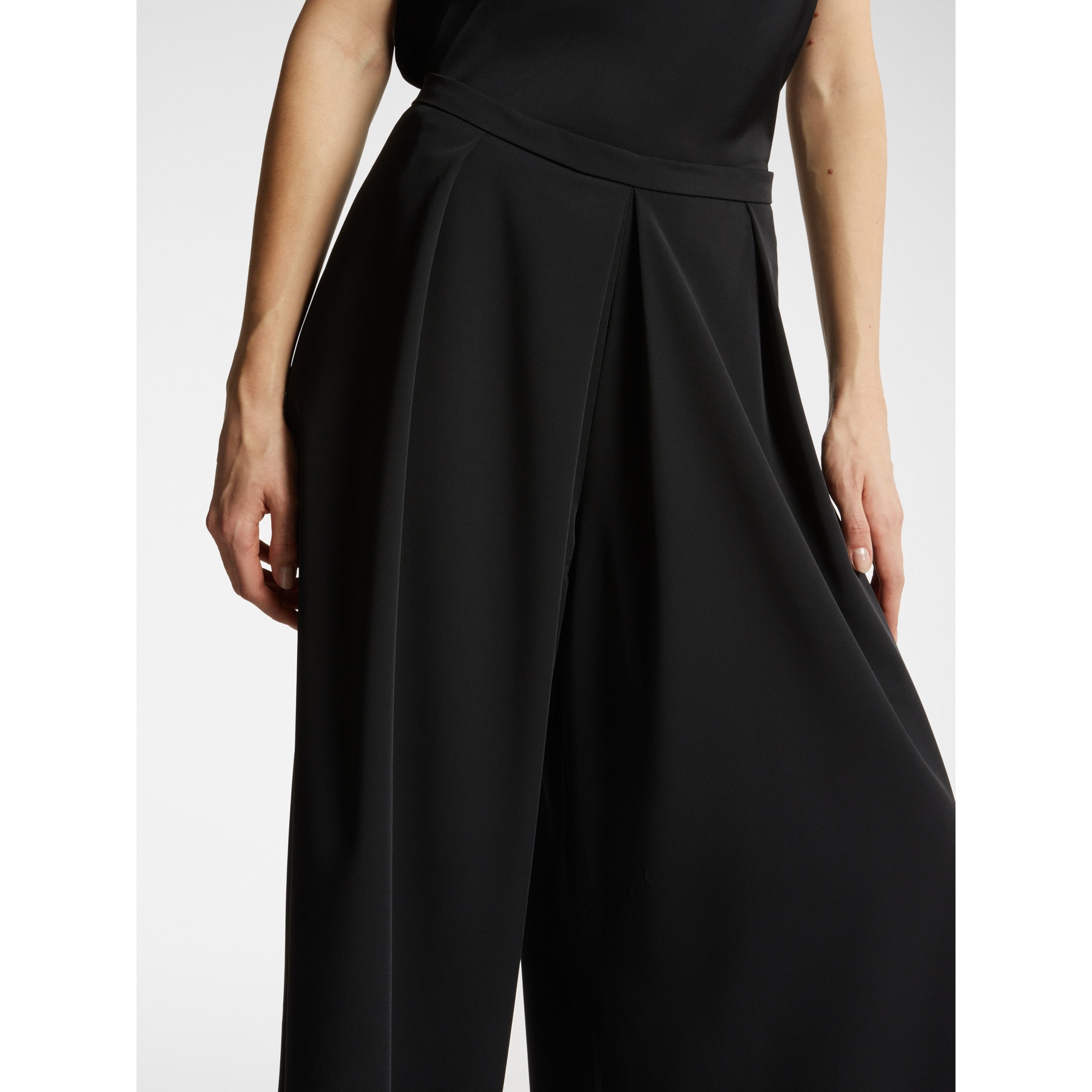 Elena Mirò - Pantaloni ampi cropped con pieghe - Nero