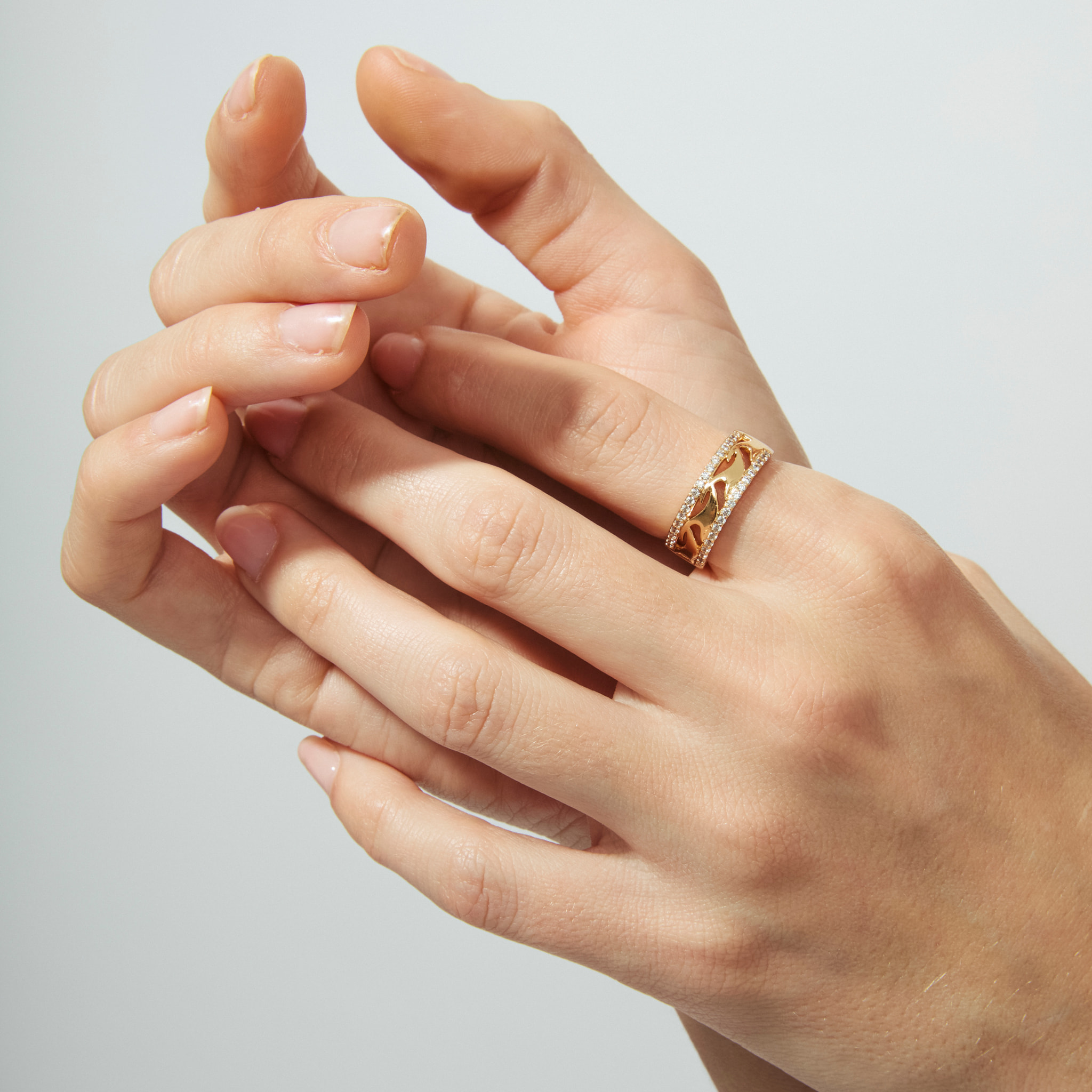 Anillo Lakud acabado oro rosa 18k