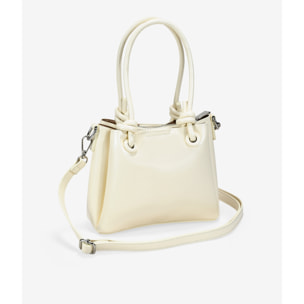 Bolso de mano beige acharolado