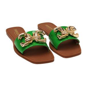 Zapatillas planas de charol verde