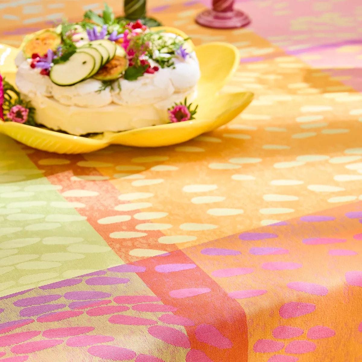 Nappe pur coton 220 g/m² motif jacquard rose vert Mille sources berlingot