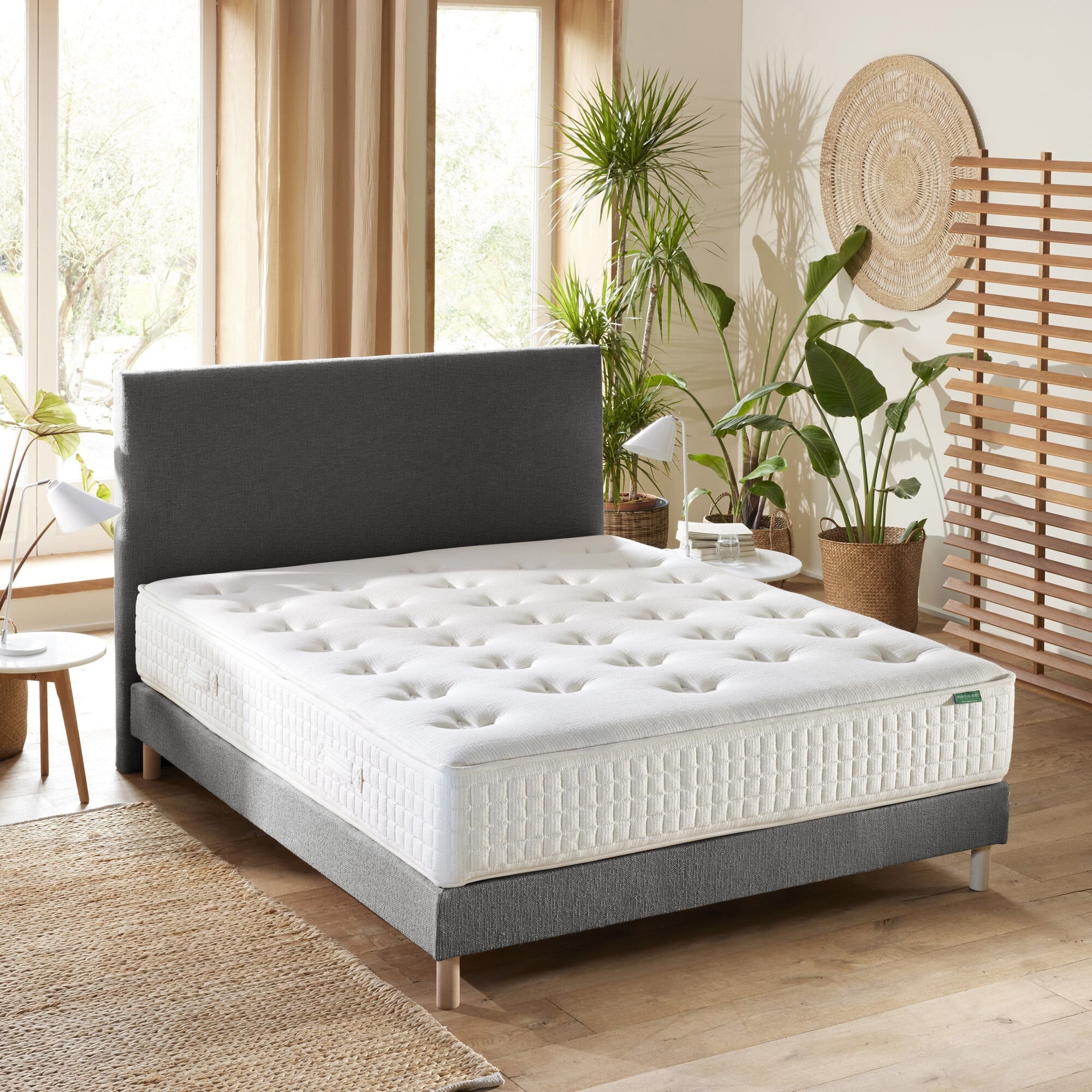 Ensemble matelas Le Latex Responsable + sommier + tête de lit