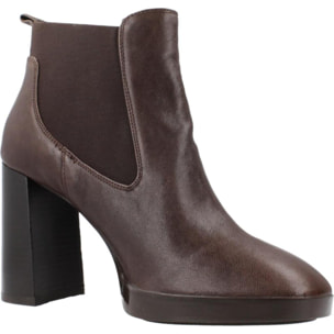 Botines Mujer de la marca GEOX  modelo D TEULADA MARRON