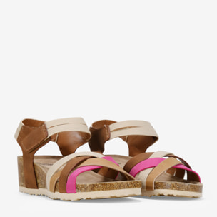 Sandalias marrones con cuña de corcho