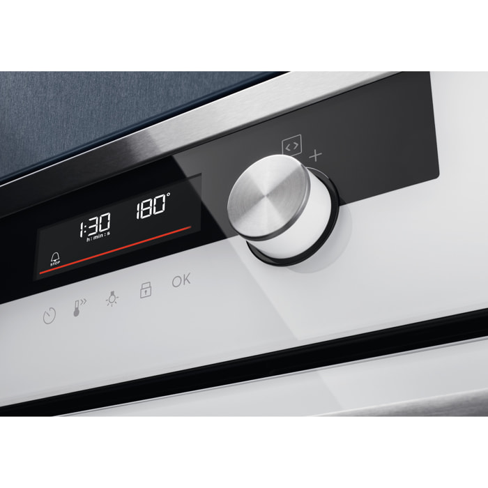 Electrolux Forno Multifunzione Surround con SteamBake 500 con pulizia pirolitica KODDP76W
