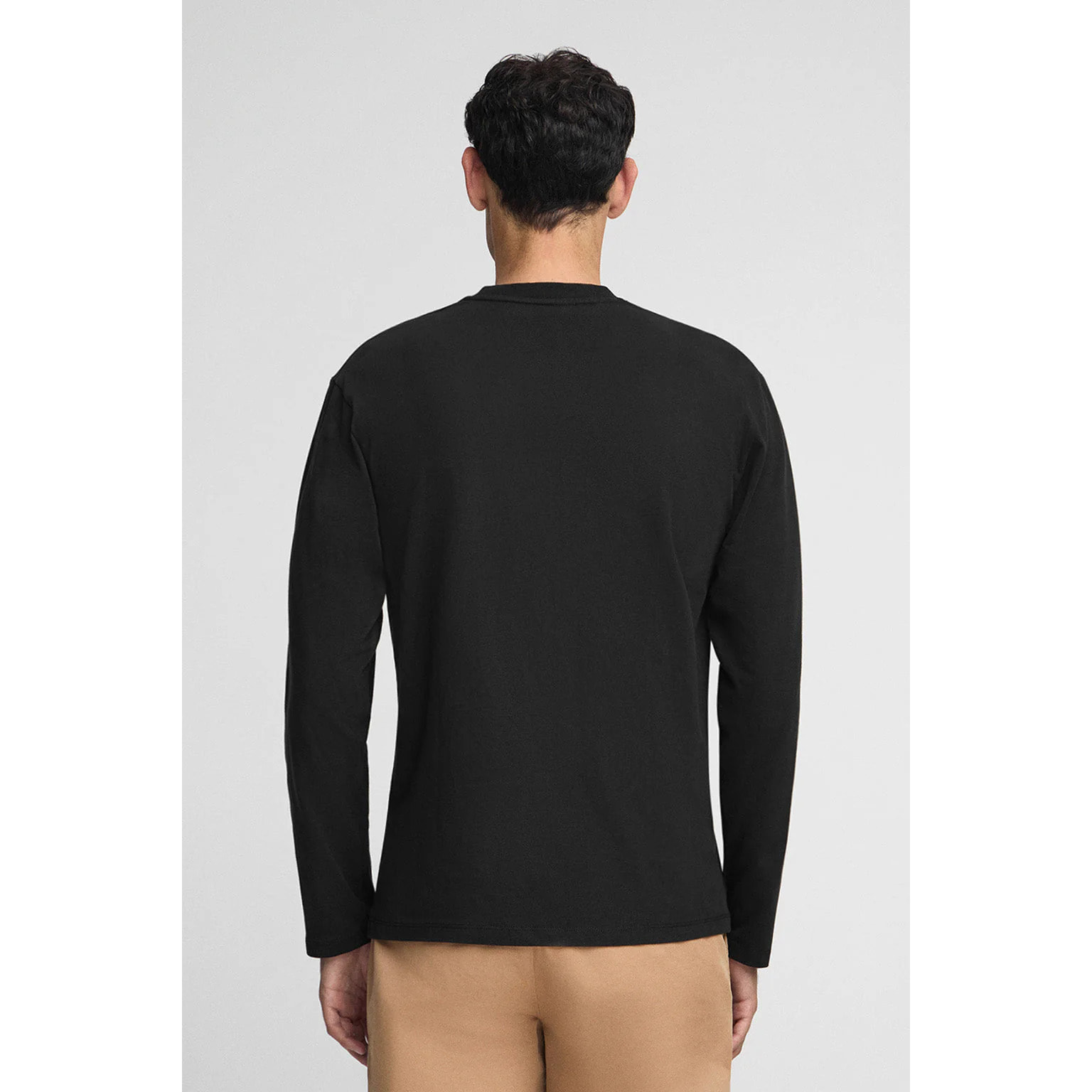 Camiseta negra de manga larga con parche personalizado Polo Club