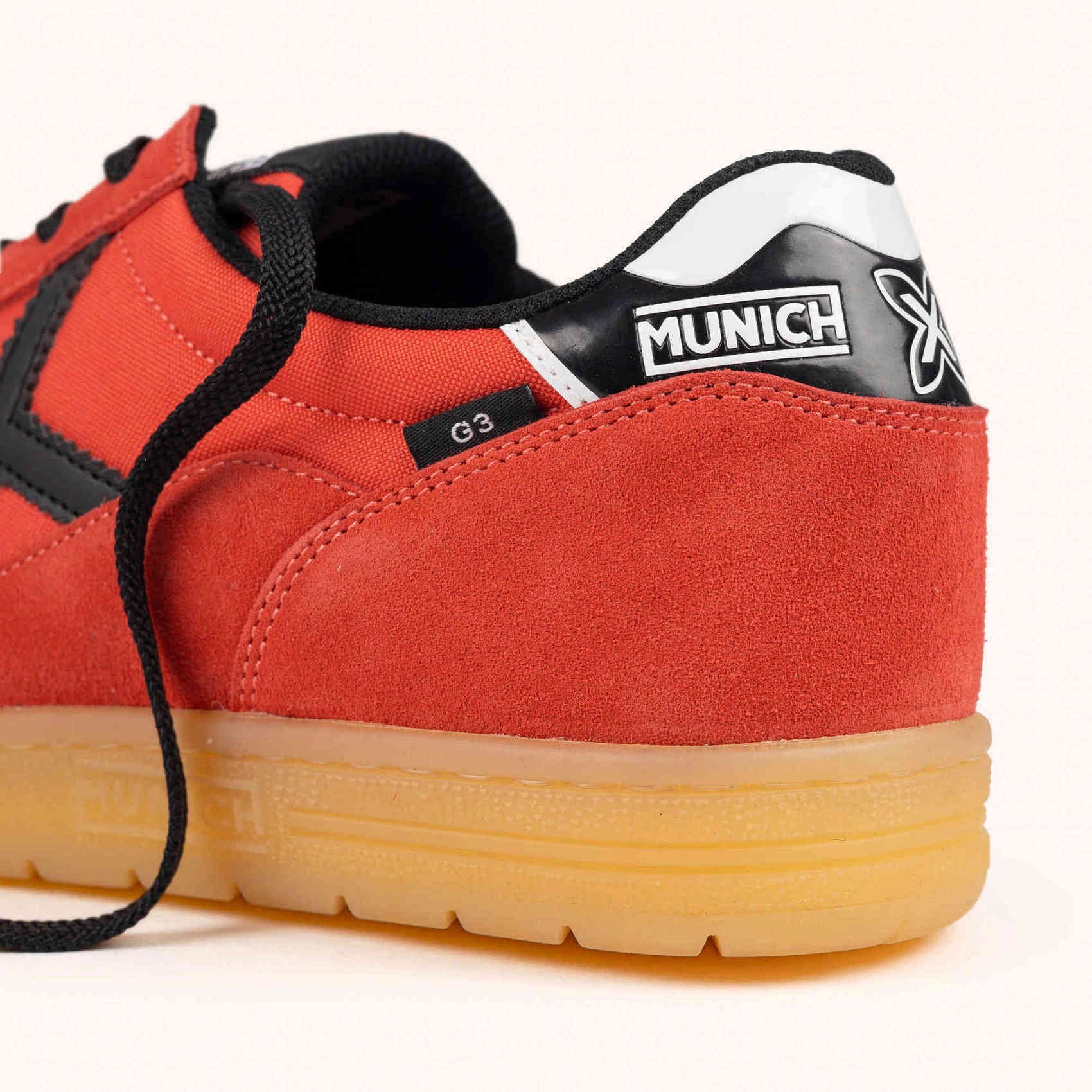 MUNICH G-3 462 Zapatilla de Fútbol Sala Adulto Rojo y Negro