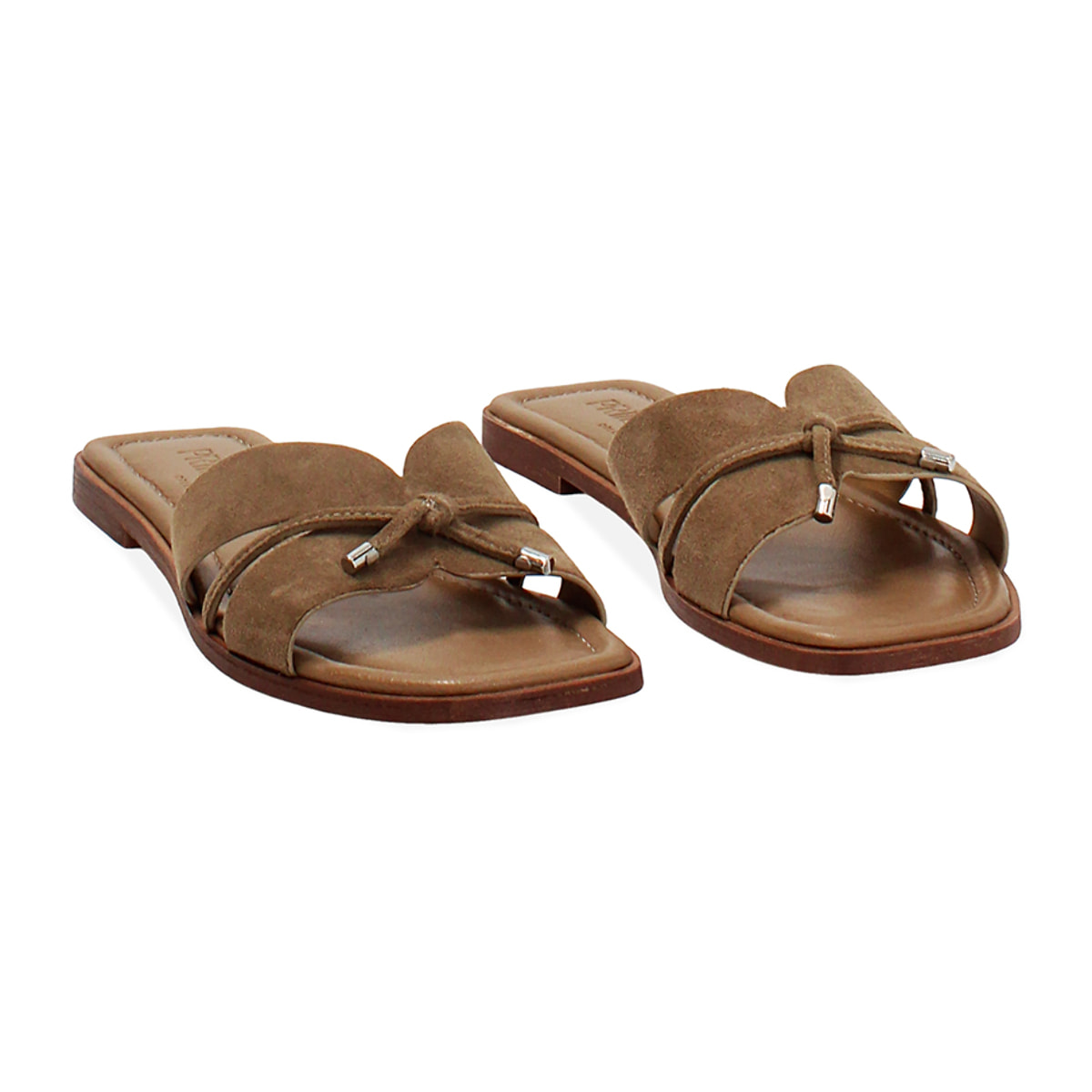 Sandali bassi taupe con eleganza casual