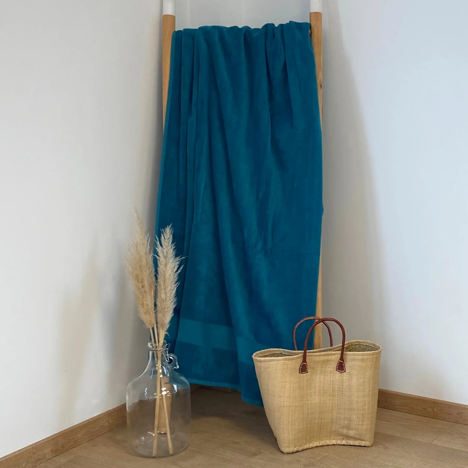 Serviette de bain L éponge velours unie - Classy Lake - 500g/m²