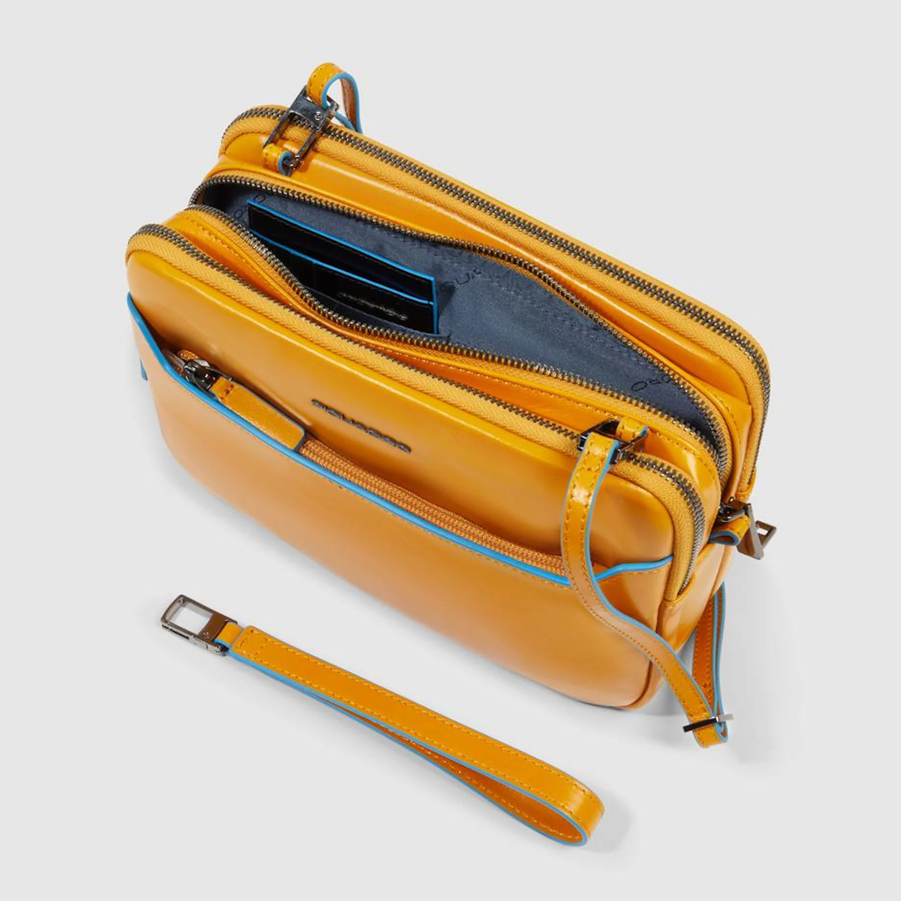 Piquadro Pochette porta iPad®mini con tracolla rimovibile e chiusura di sicurezza a impronta digitale