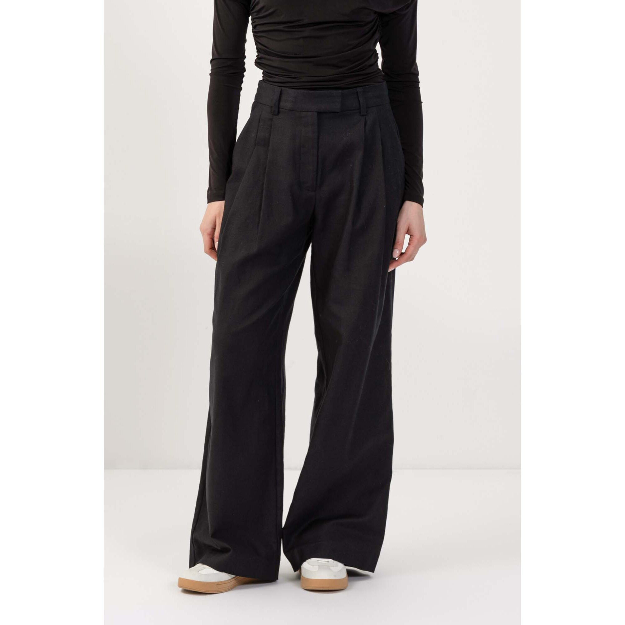 Kocca - Pantaloni ampi sartoriali con pinces Donna