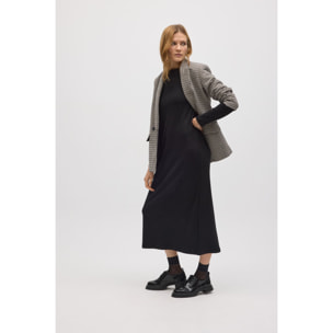 Abito lungo in maglia a coste nera