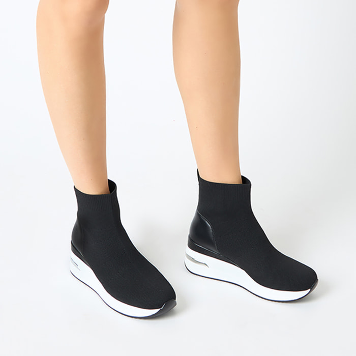Slip on donna nera in tessuto