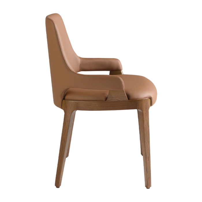 Silla Angel Cerdá tapizada en polipiel en marrón con estructura de patas de madera en nogal 51x58x79cm