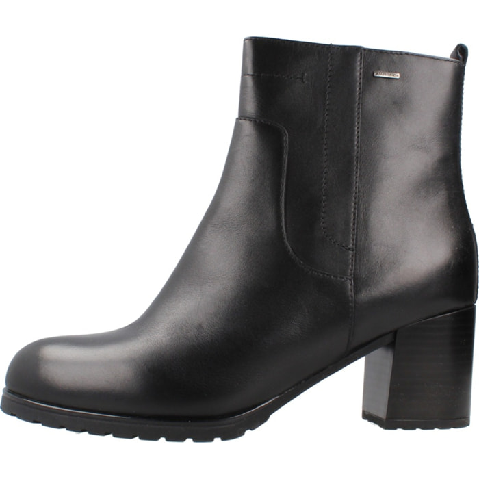 Botines Mujer de la marca GEOX  modelo D466ZA 00043 NEGRO