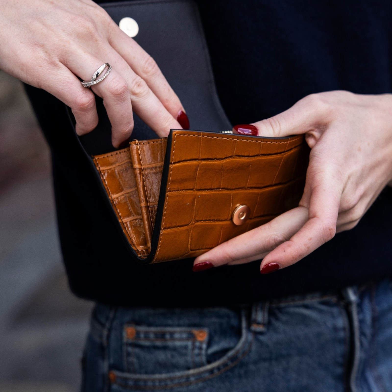 Cartera Cheval Firenze Cosmo Mini Croc Cuero