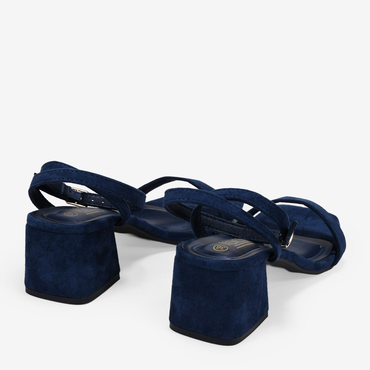 Sandalias de tacón azul marino con hebilla