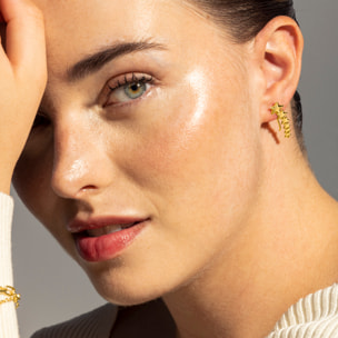 Pendientes acabados en oro amarillo de 18K