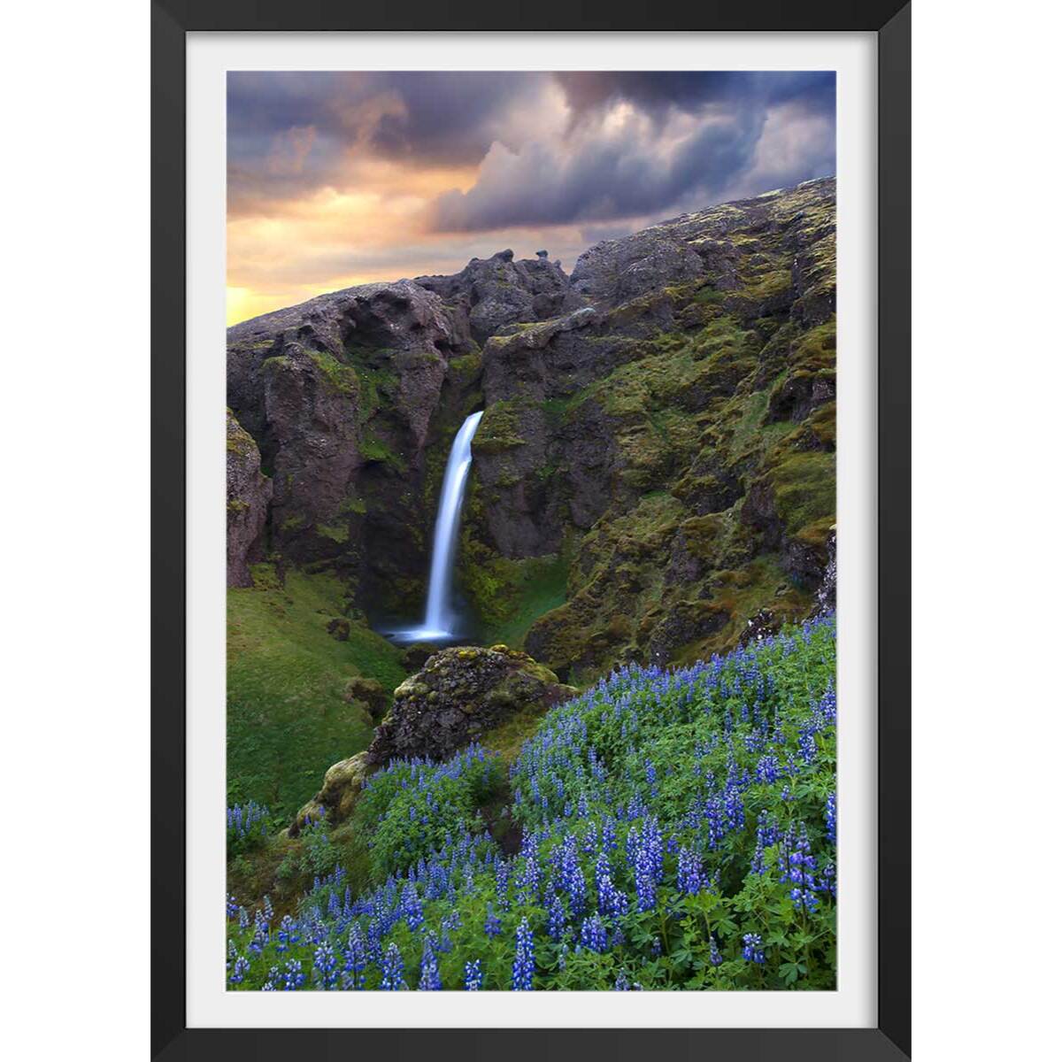 Affiche paysage voyage en islande Affiche + cadre en bois - Noir