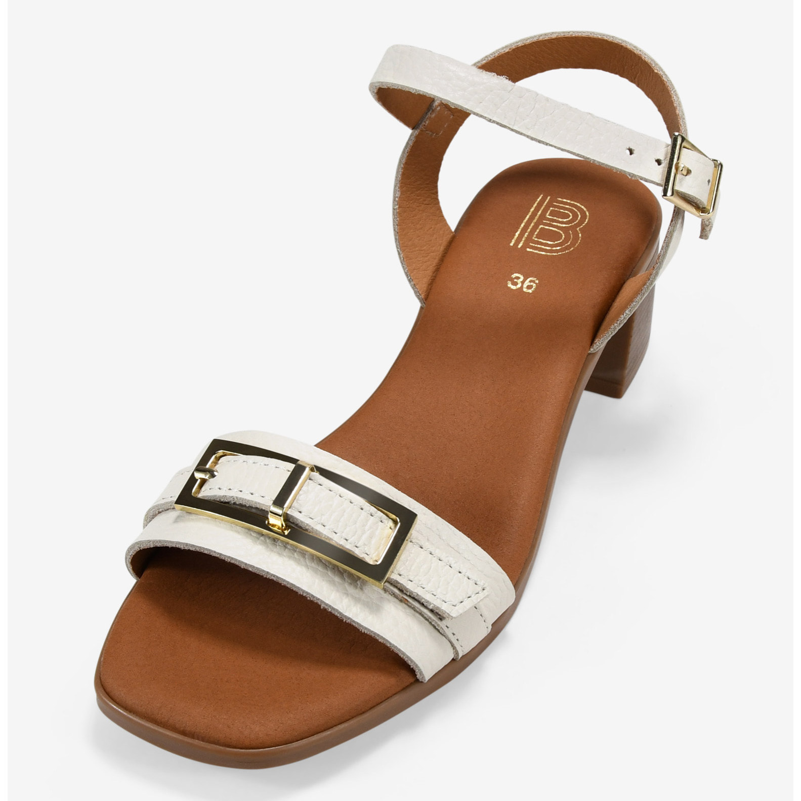 Sandalias blancas en piel con tacón y hebilla