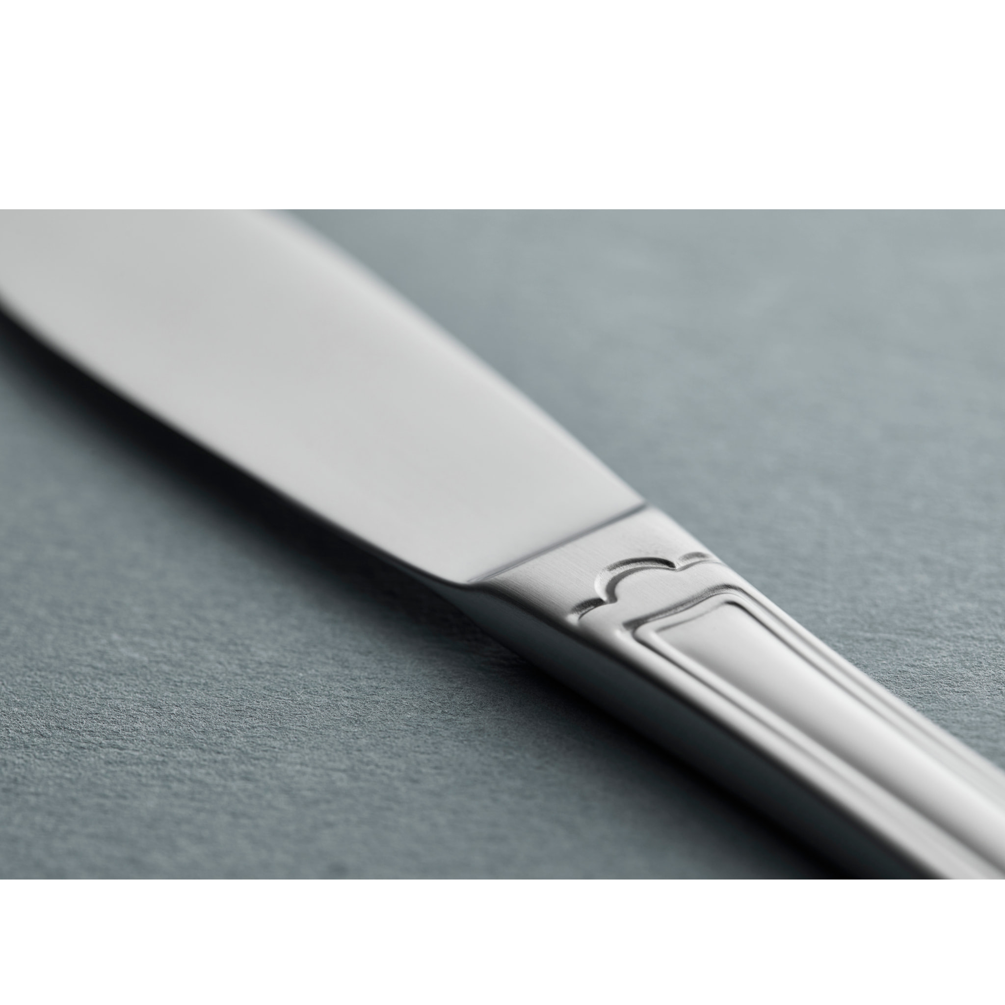 Couteau de table Attaché