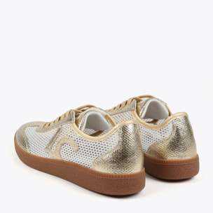 Sneakers in rete con dettagli metallizzati