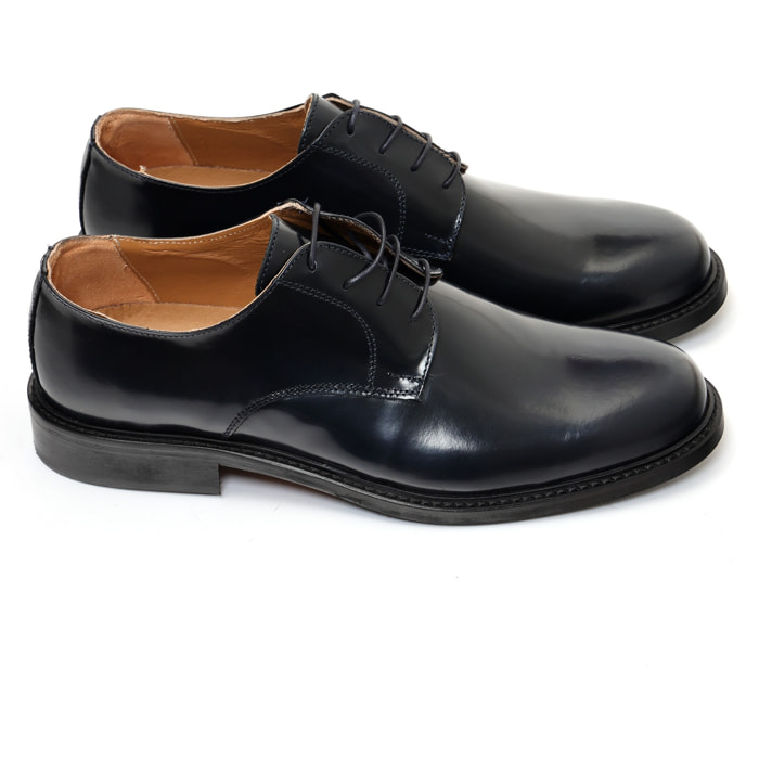 Derby stringate in pelle abrasivato con fondo cuoio antiscivolo