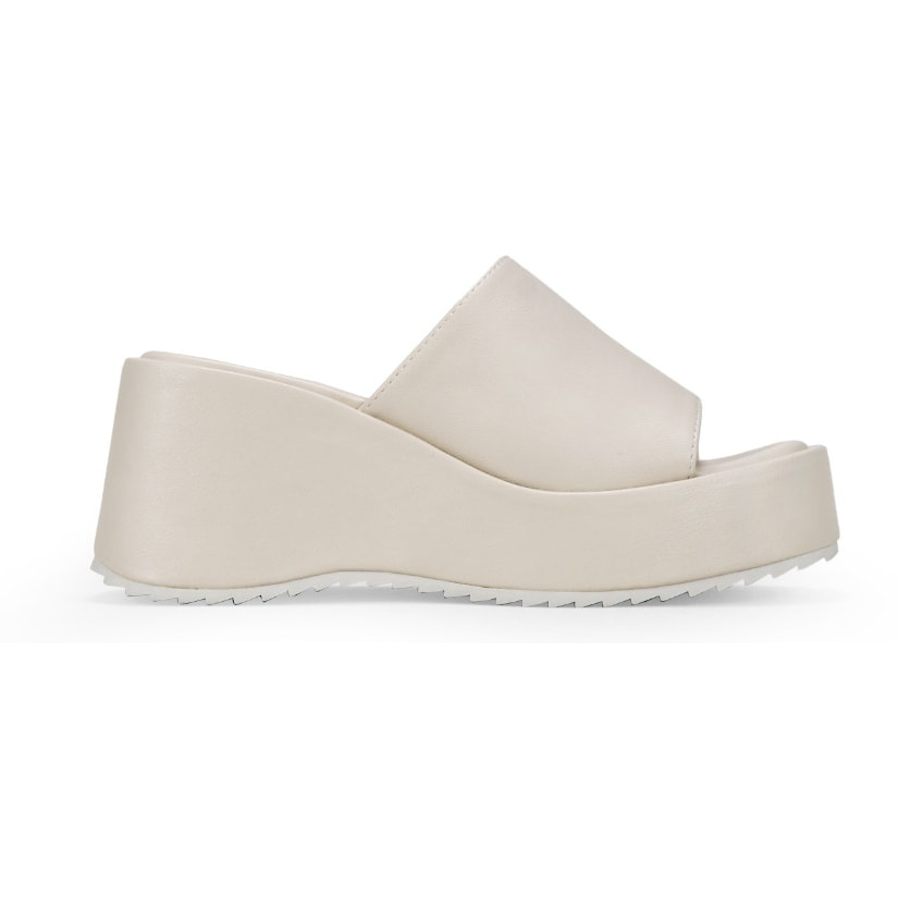 Sandalias beige con plataforma