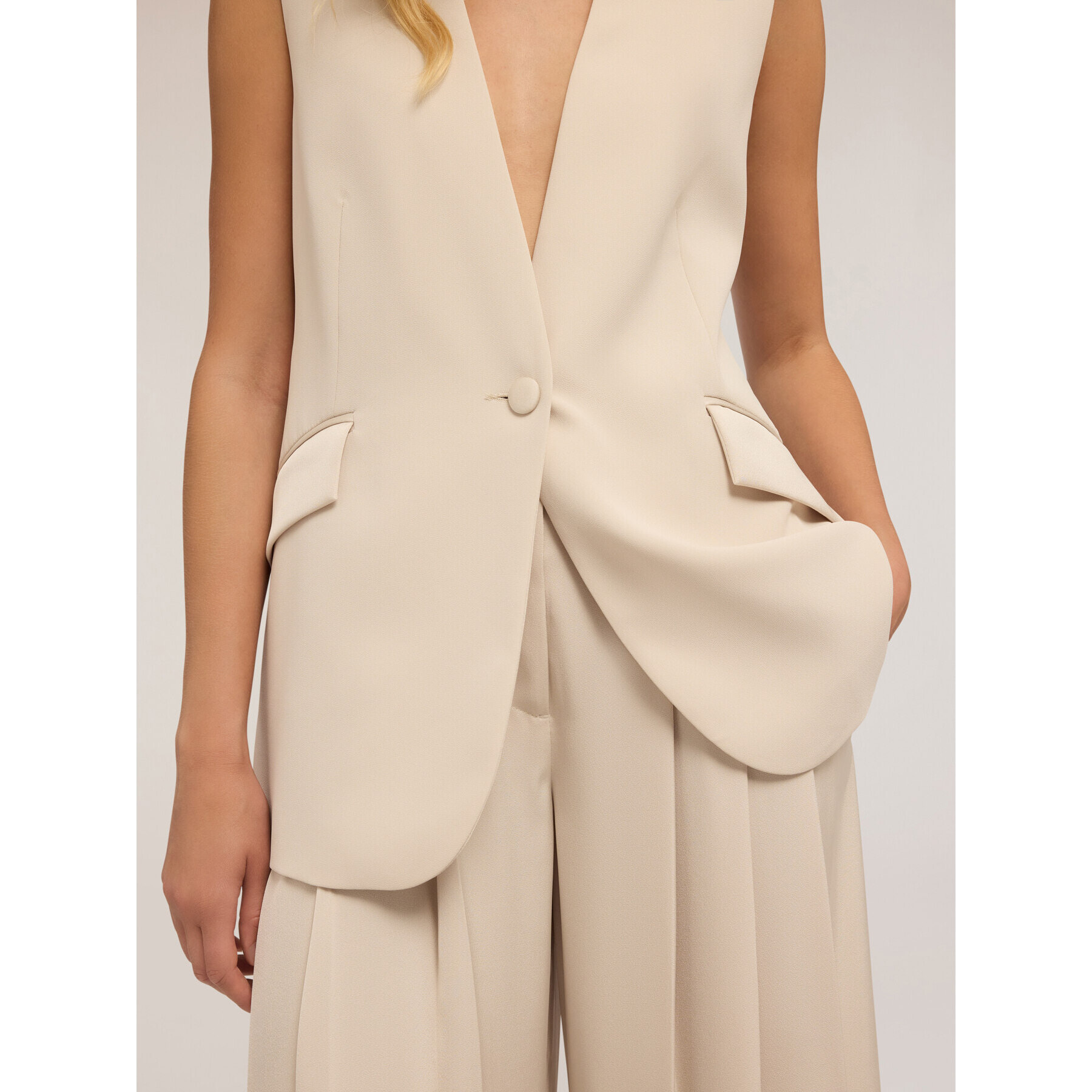 Motivi - Gilet monopetto in enver satin - Beige