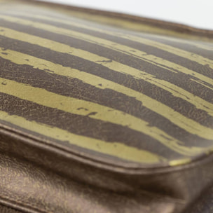 Mochila casual de harry potter - color marrón - 22.5x22.5x7.cm - fabricada en pu - diseño con solapa - estampado del escudo de hogwarts