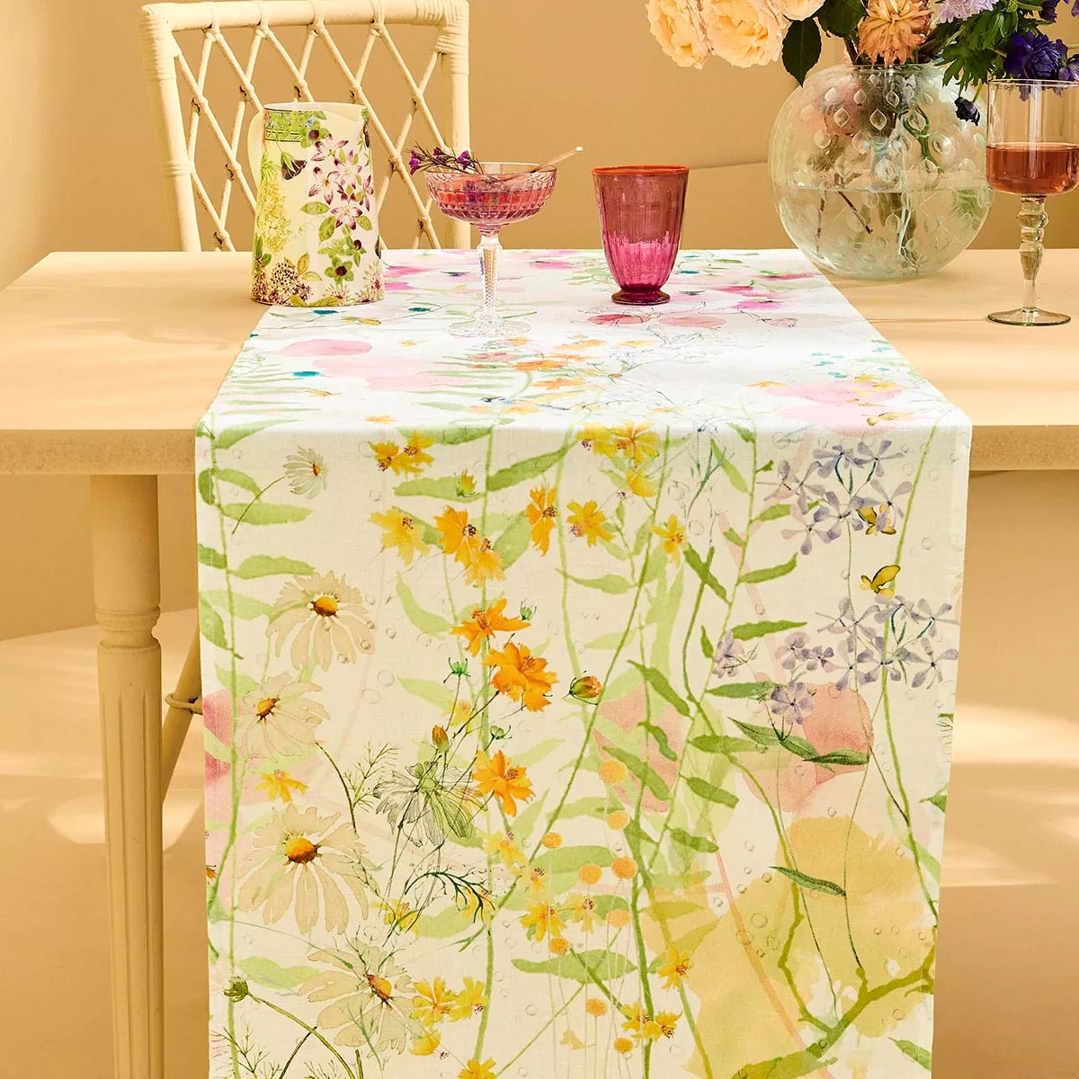 Chemin de table lin & coton lavé 150 g/m² imprimé rose vert Rosee du matin printemps
