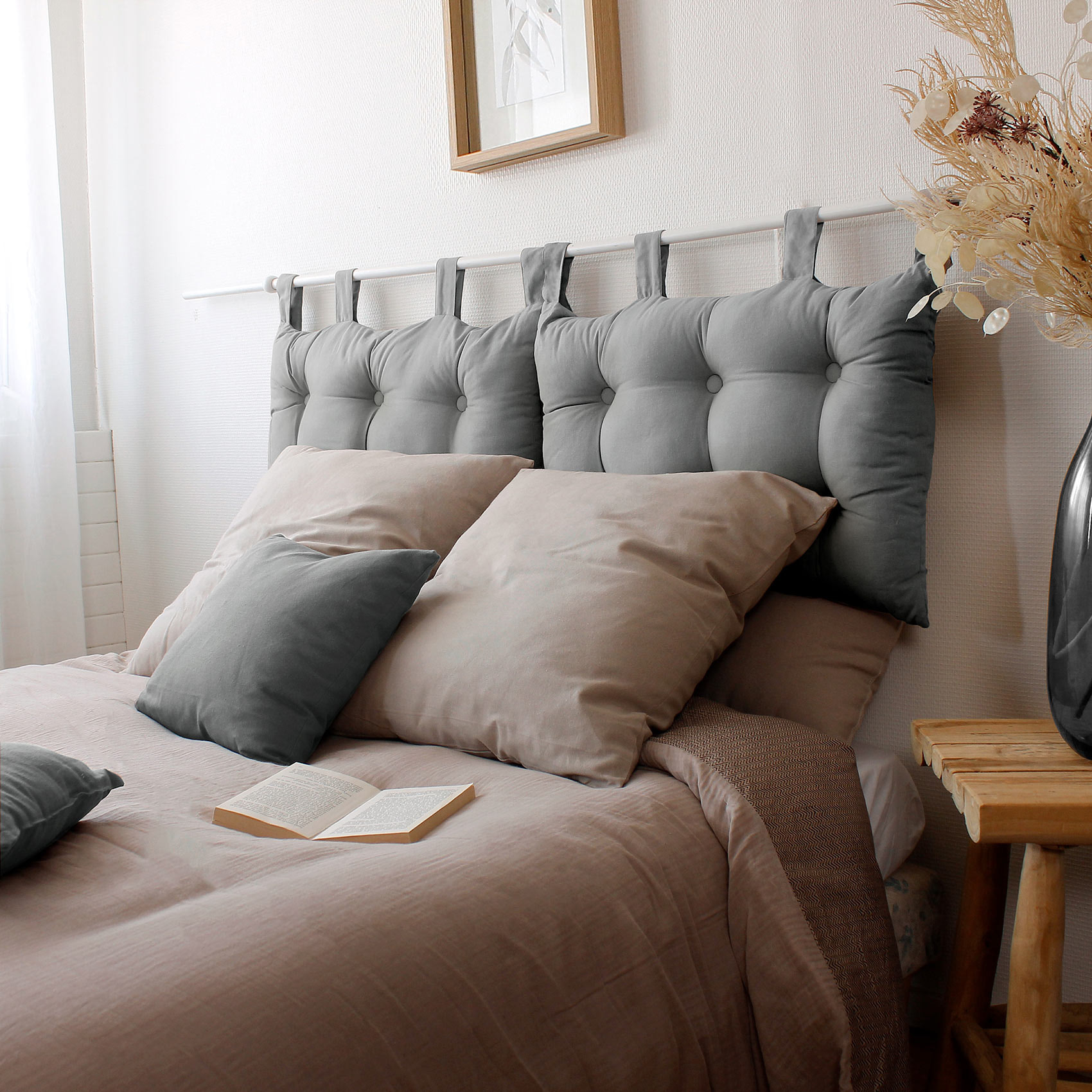 Coussin tête de lit en coton et pattes boutonnées - Gris clair