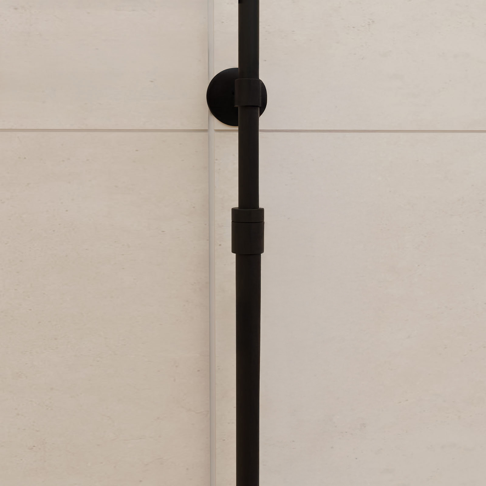Colonne de douche Mécanique finition Noire Mate - 133x28x52 cm - MOLLY BLACK