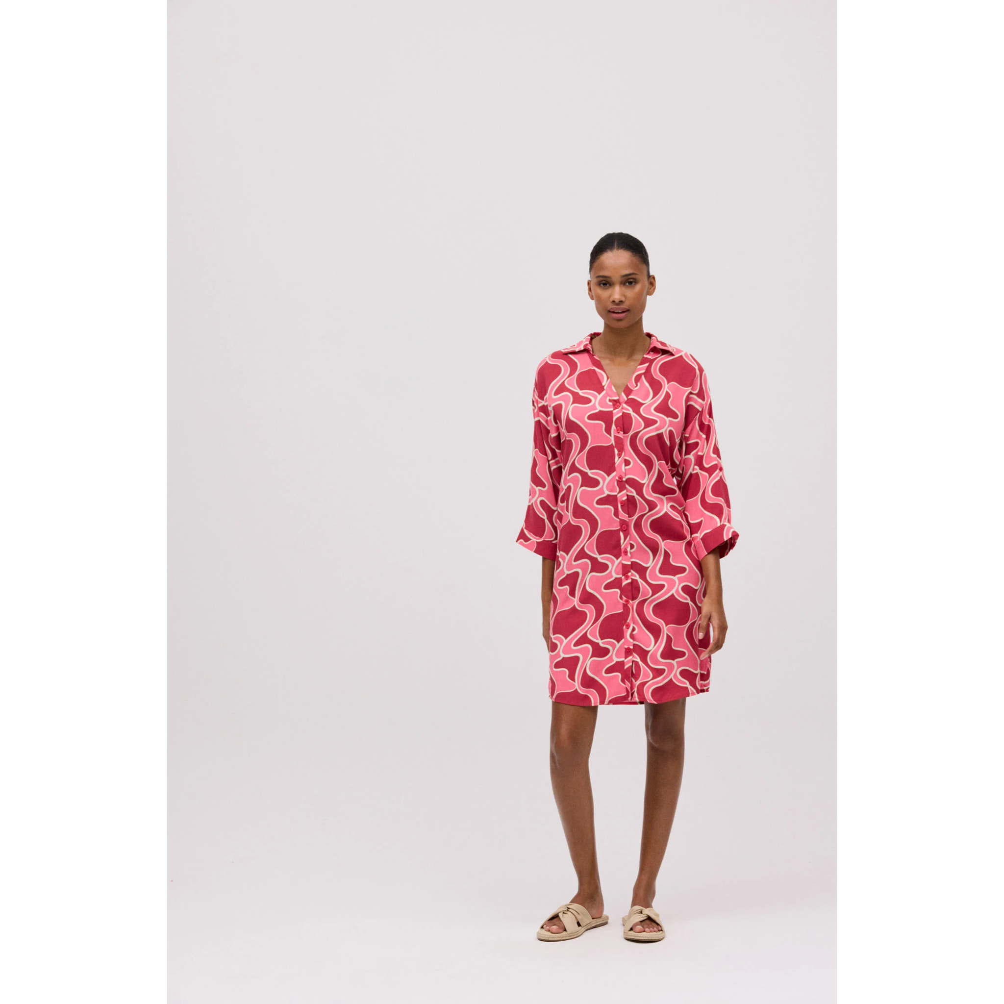 Abito chemisier corto stampato a maniche lunghe