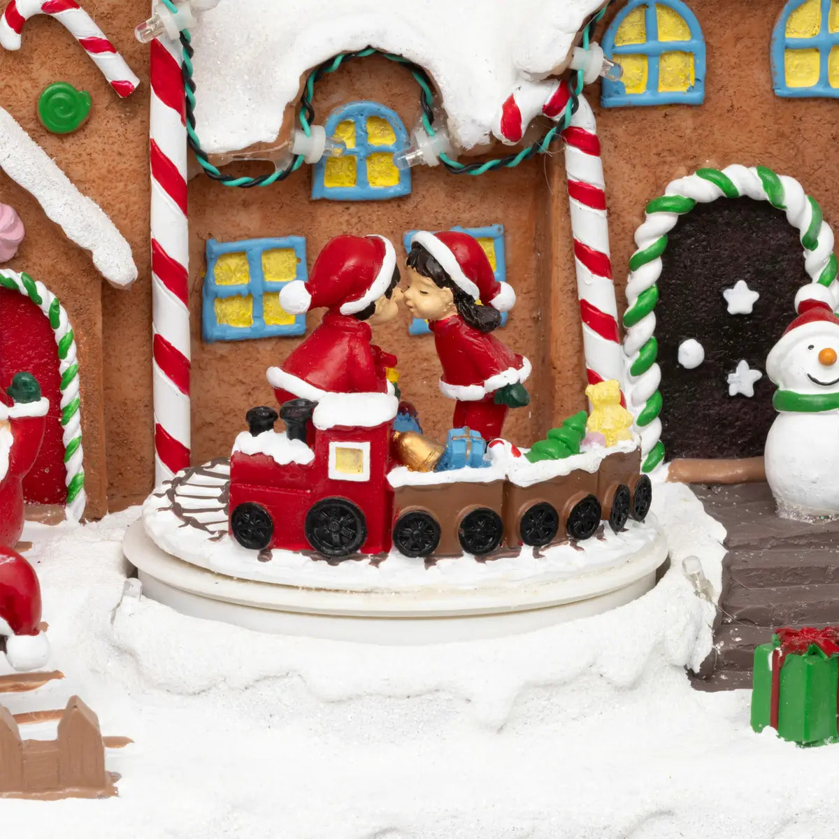 Village lumineux Père Noël bonhomme de neige train 11 LED musical et