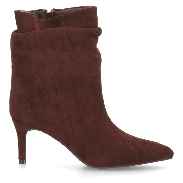 Botines de tacón fino con caña arrugada para mujer