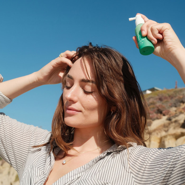 Coola Scalp & Hair Mist SPF30 - Brume Crème Solaire Biologique Cuir Chevelu et Cheveux 60 ml