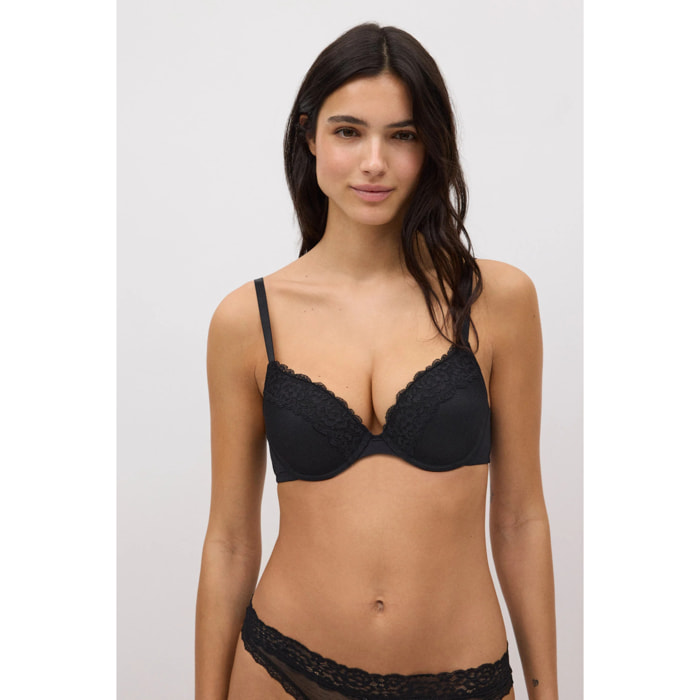 Reggiseno push up con pizzo nero