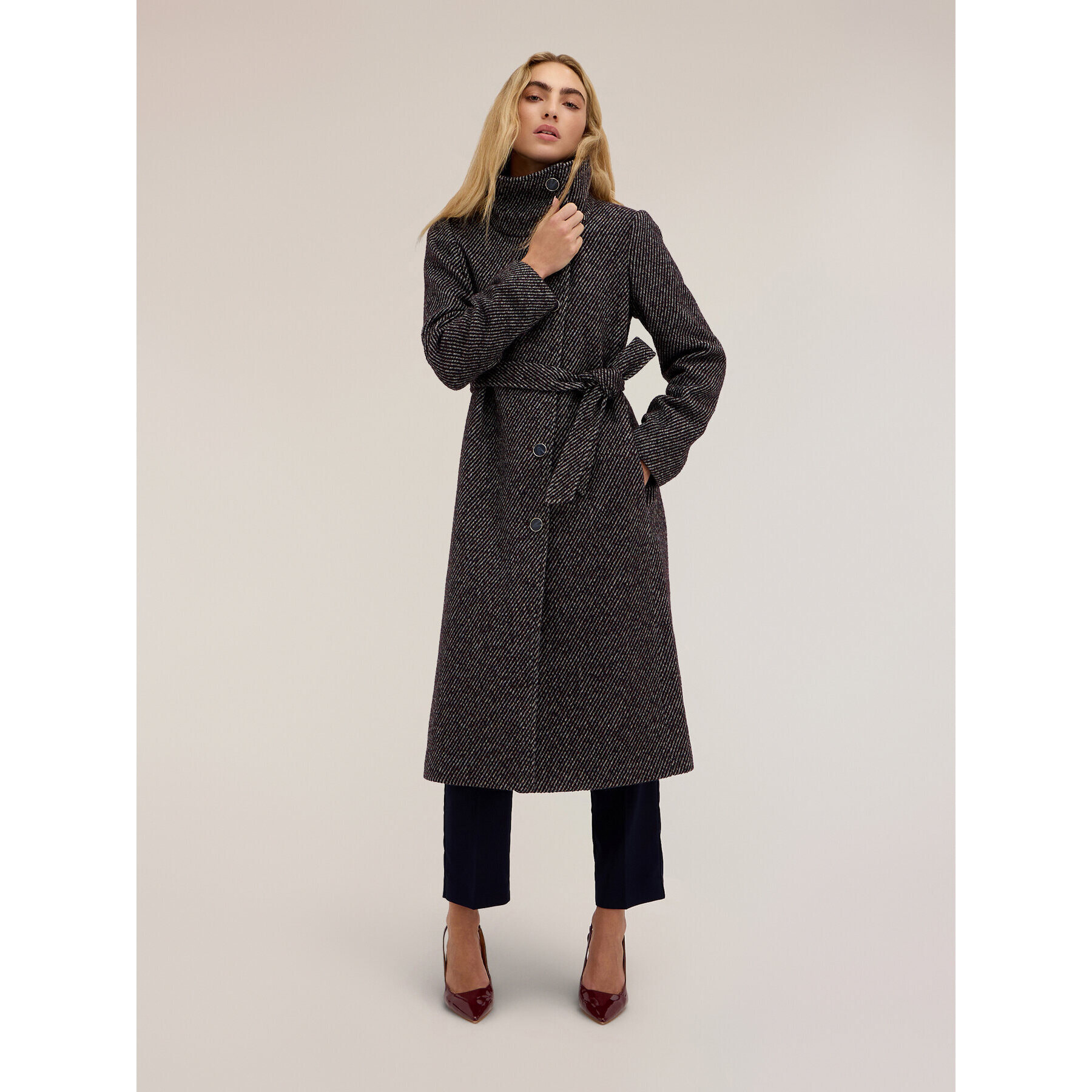 Motivi - Cappotto cinturato con collo alto - Grigio