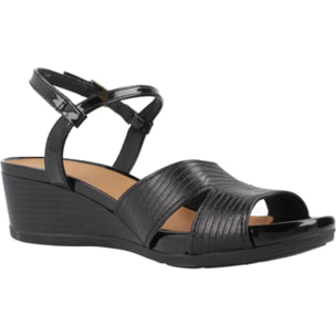 Sandalias Mujer de la marca GEOX  modelo D MARYKARMEN NEGRO
