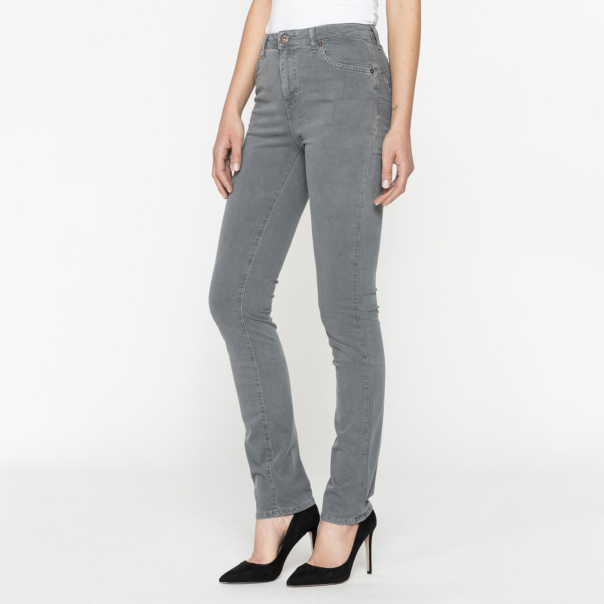 PANTALONE IN GABARDINA MOD.753 . Vita alta e gamba confortevole.