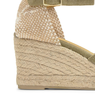 Sandalia Bruna cuña de yute con escote en v y pulsera