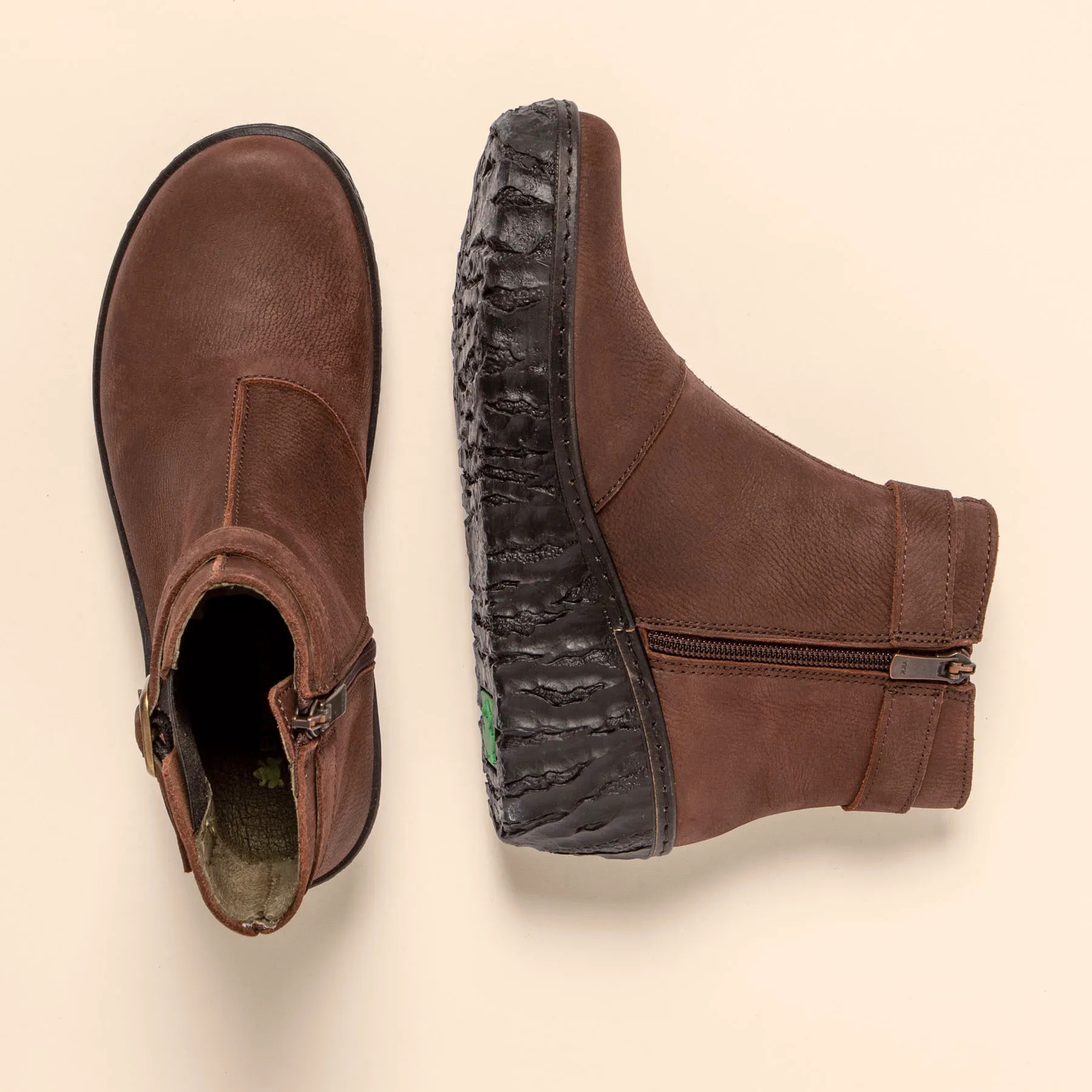Botines N5133 PLEASANT BROWN-BLACK / MYTH YGGDRASIL color Brown-black