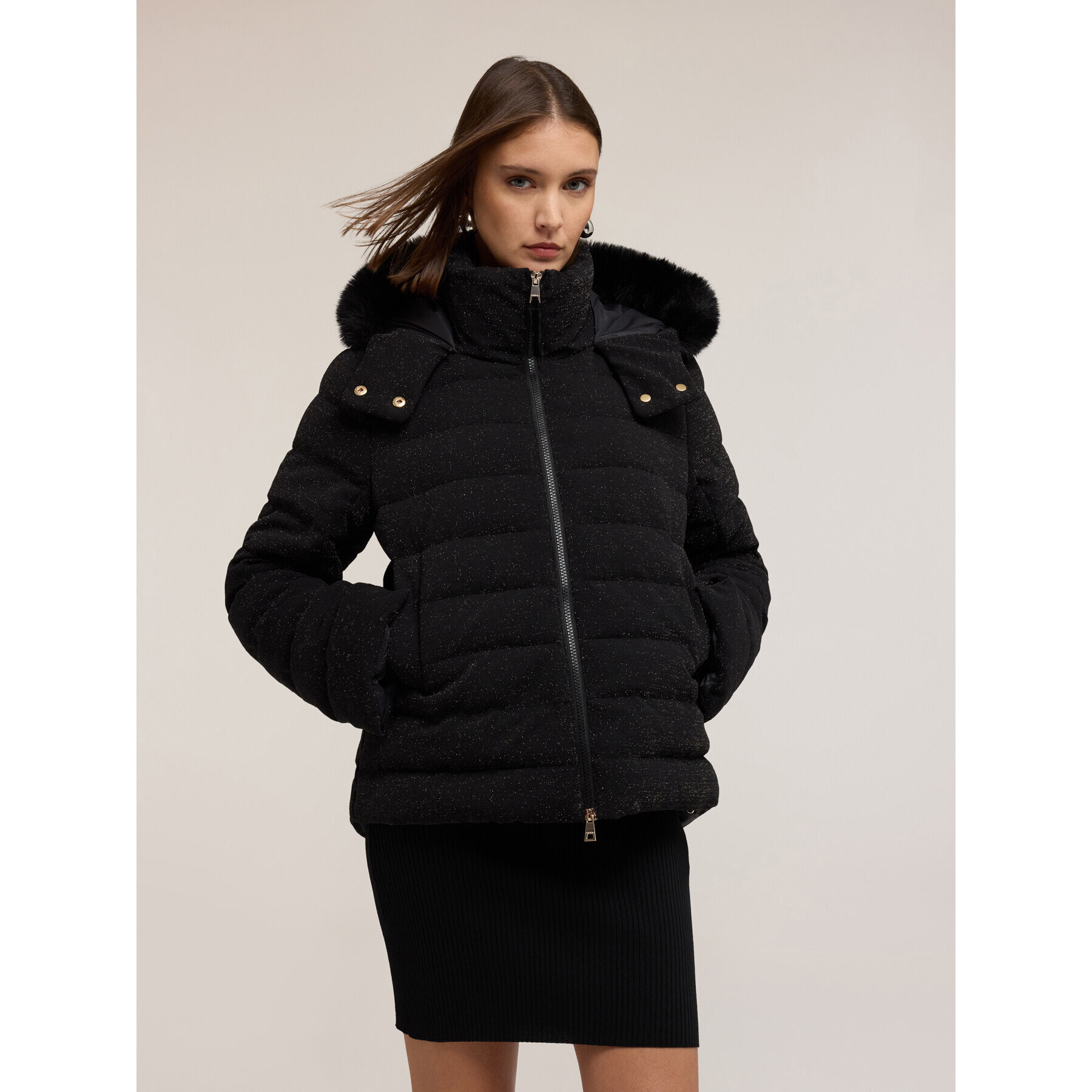 Motivi - Piumino pesante glitterato con cappuccio - Nero