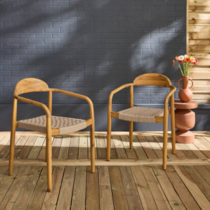 Lot de 2 fauteuils CERINA en bois d'acacia. assise beige en résine. 55.5 x 55 x 79 cm