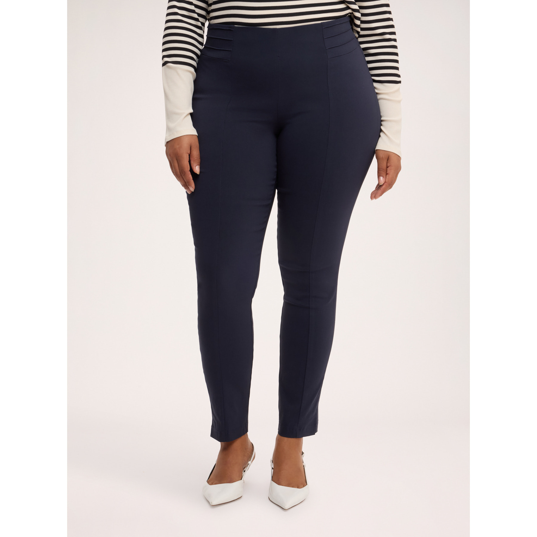Fiorella Rubino - Jeggings con piega frontale e bottoni decorativi - Blu