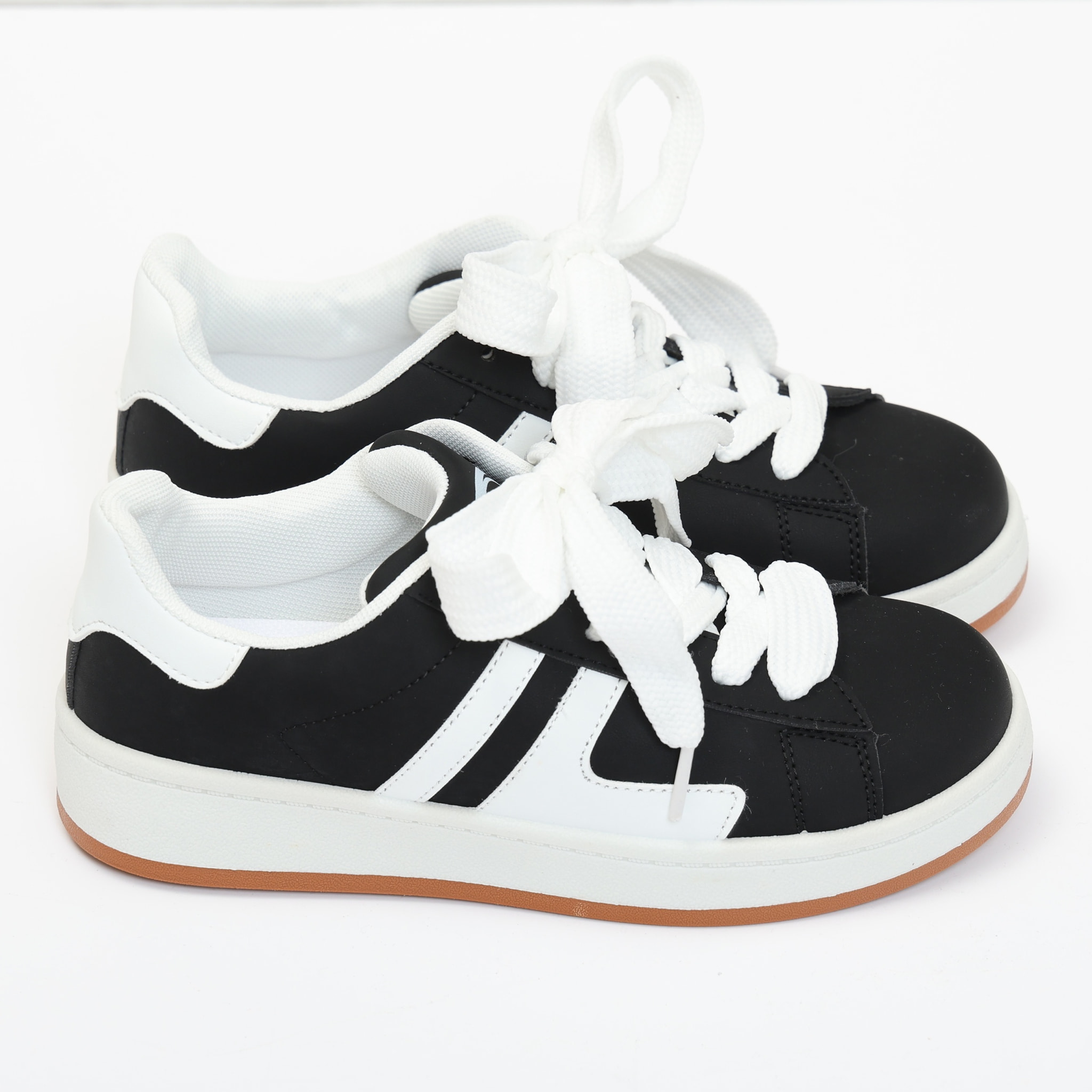 Sneakers in simil pelle bicolore