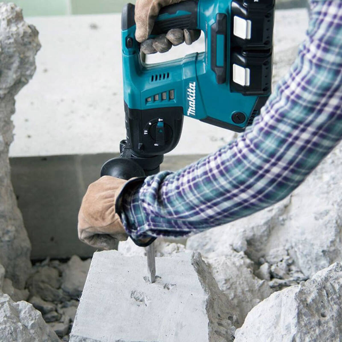 Taladro SDS-Plus 36 V => 2 x 18 V Li-Ion 26 mm MAKITA - Sin batería ni cargador - DHR264ZJ