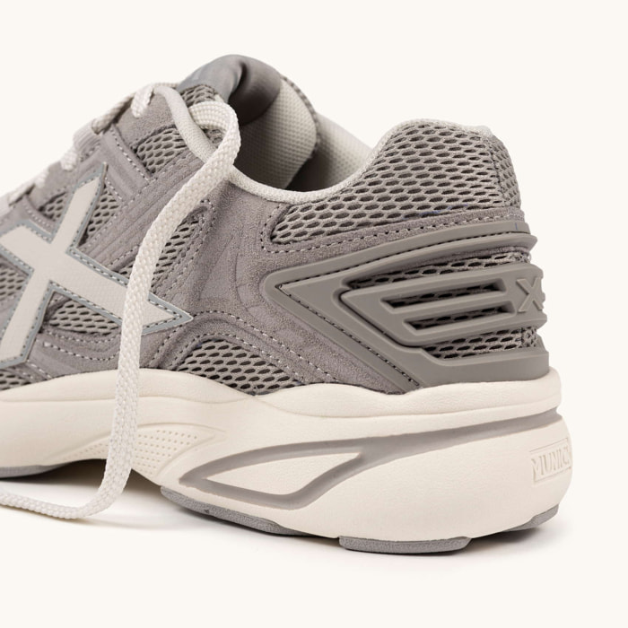 Zapatillas Urbanas Monocromáticas MUNICH M2000 07